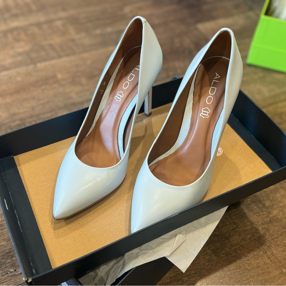 ALDO women’s NWOT heels